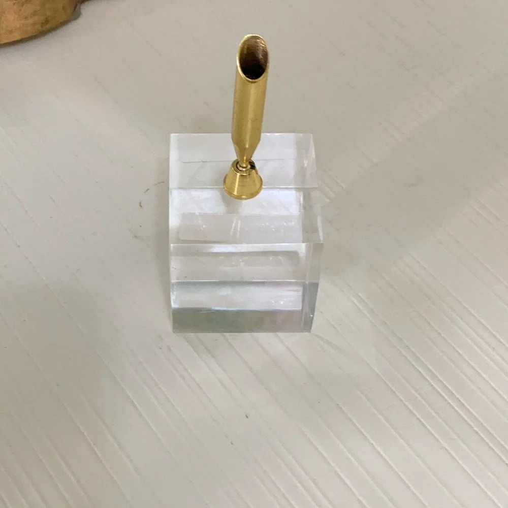 Z Galleris pen holder